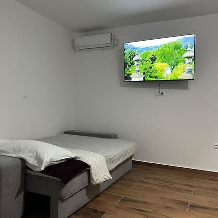 Guest House Ivan Donji Zemunik Bagian luar foto